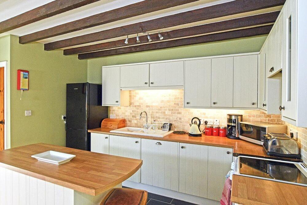 Goldfinch Villa Lucker Bagian luar foto